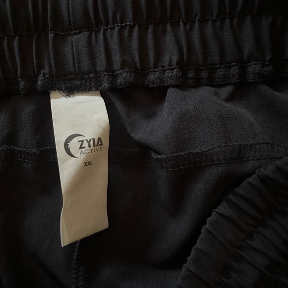 Zyia Perfection Joggers - Picture 2 of 4